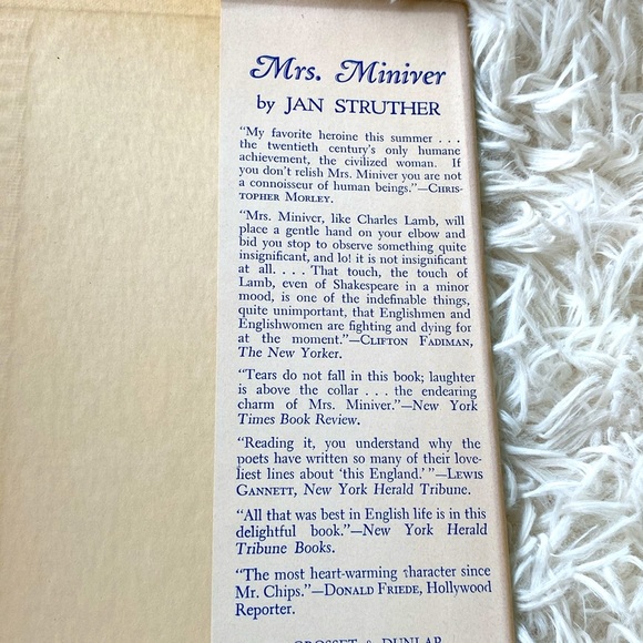 MRS. MINIVER by JAN STRUTHER Classic Novel 1940 Hardback Green Dust Jack… - Picture 5 of 12